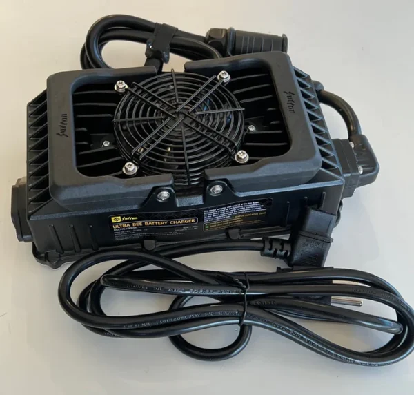 ultra-bee-charger-181893_669x639.webp